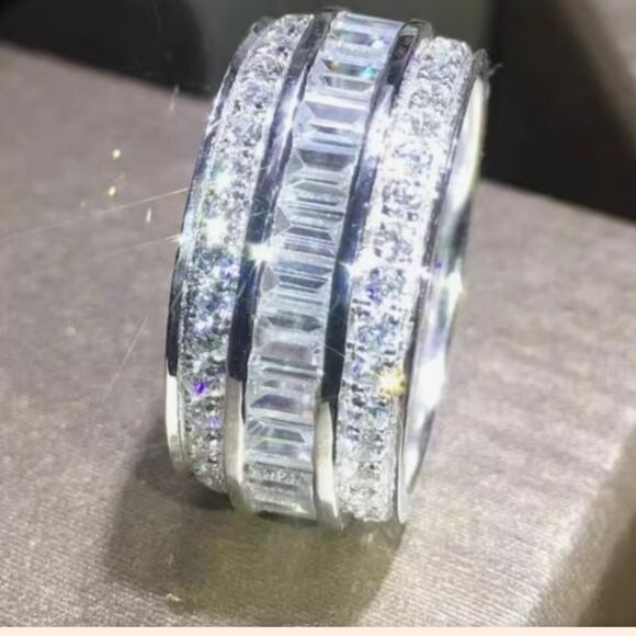 Stunning Silver Crystal Three Band Ring - Picture 3 of 5